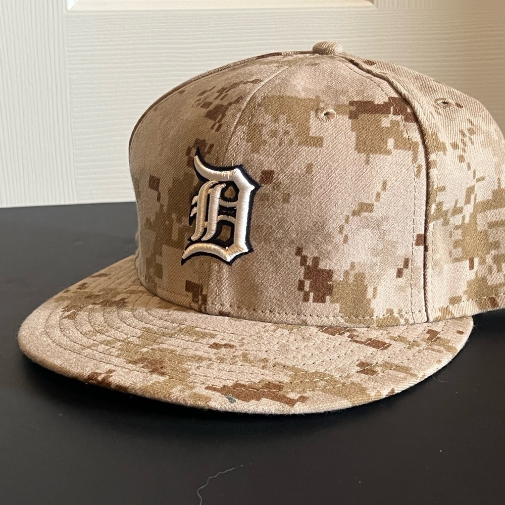 Detroit Tigers “Salute to Service” hat. 7 3/4.
